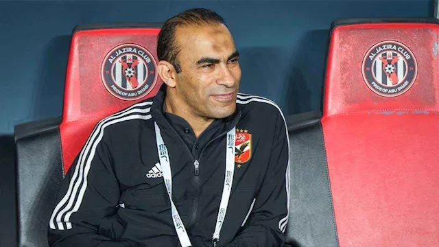 تجاوز وتحرك رسمي.. سيد عبد الحفيظ يهاجم حكم مباراة الأهلي وسيراميكا